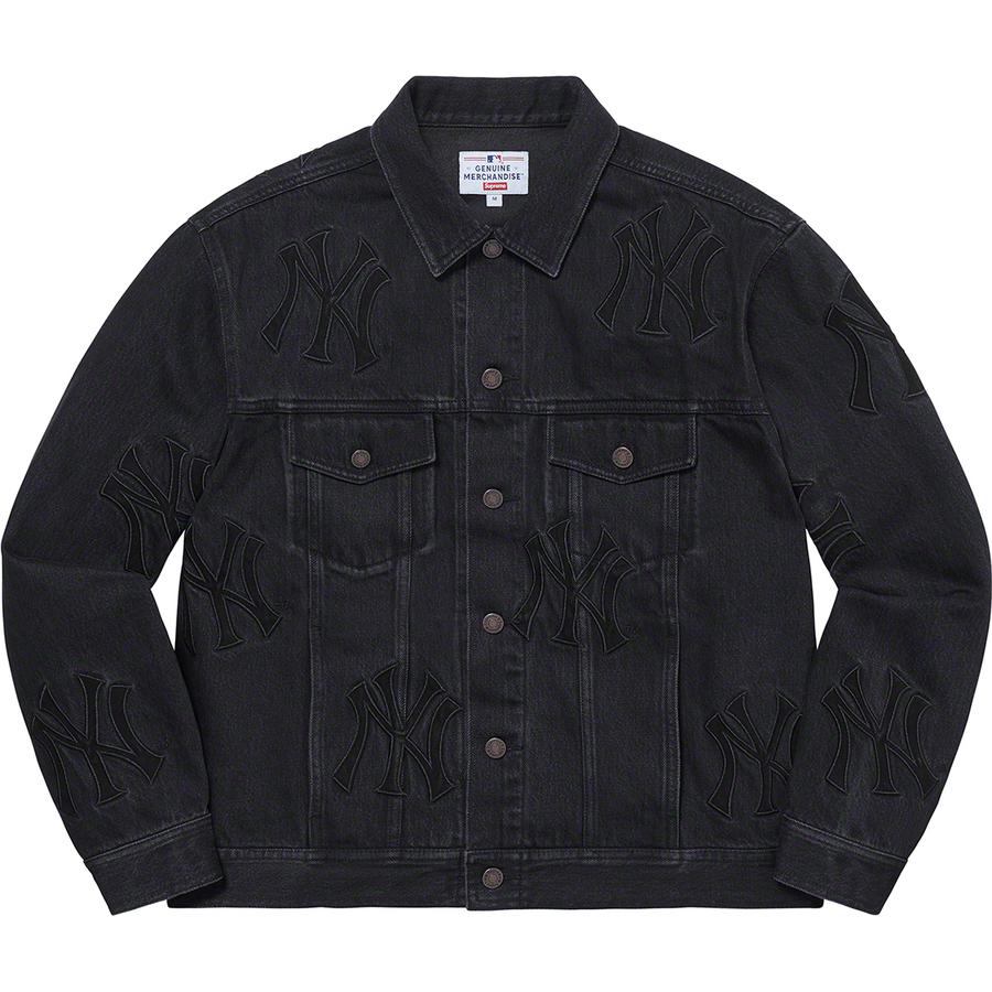 Supreme®/New York Yankees™ Denim Trucker Jacket