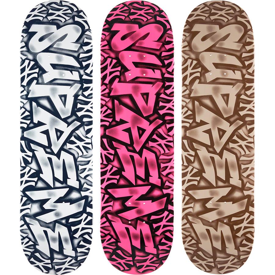 Supreme®/new York Yankees™ Airbrush Skateboard