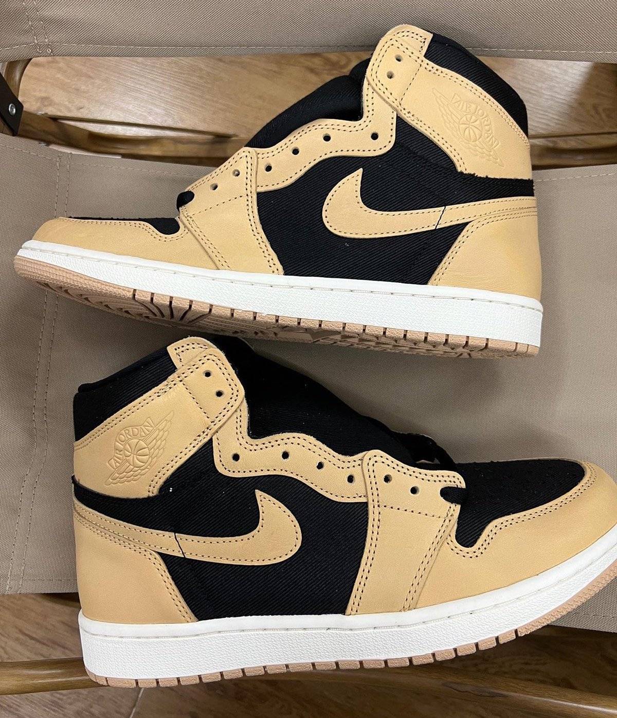 Air Jordan 1 High OG “Heirloom”