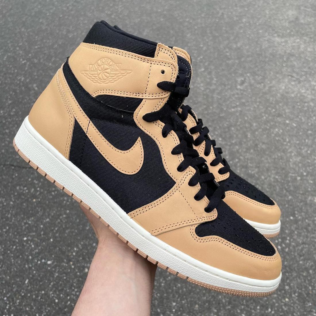 Air Jordan 1 High OG “Heirloom”