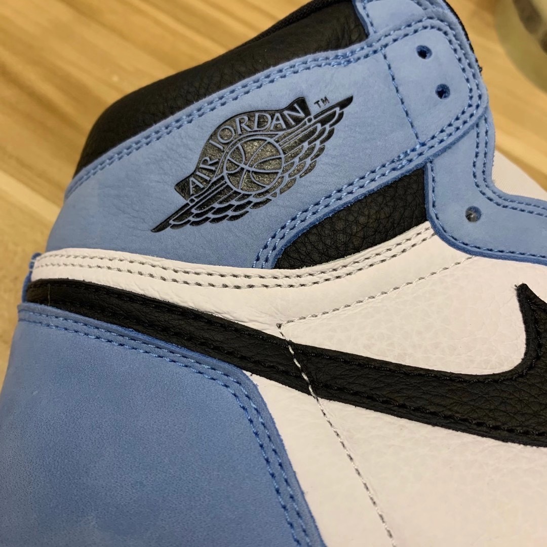 Air Jordan 1 High OG “University Blue”