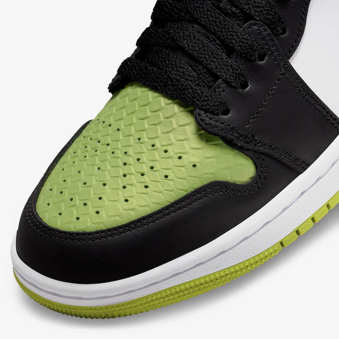 Air Jordan 1 Low “Vivid Green Snakeskin”