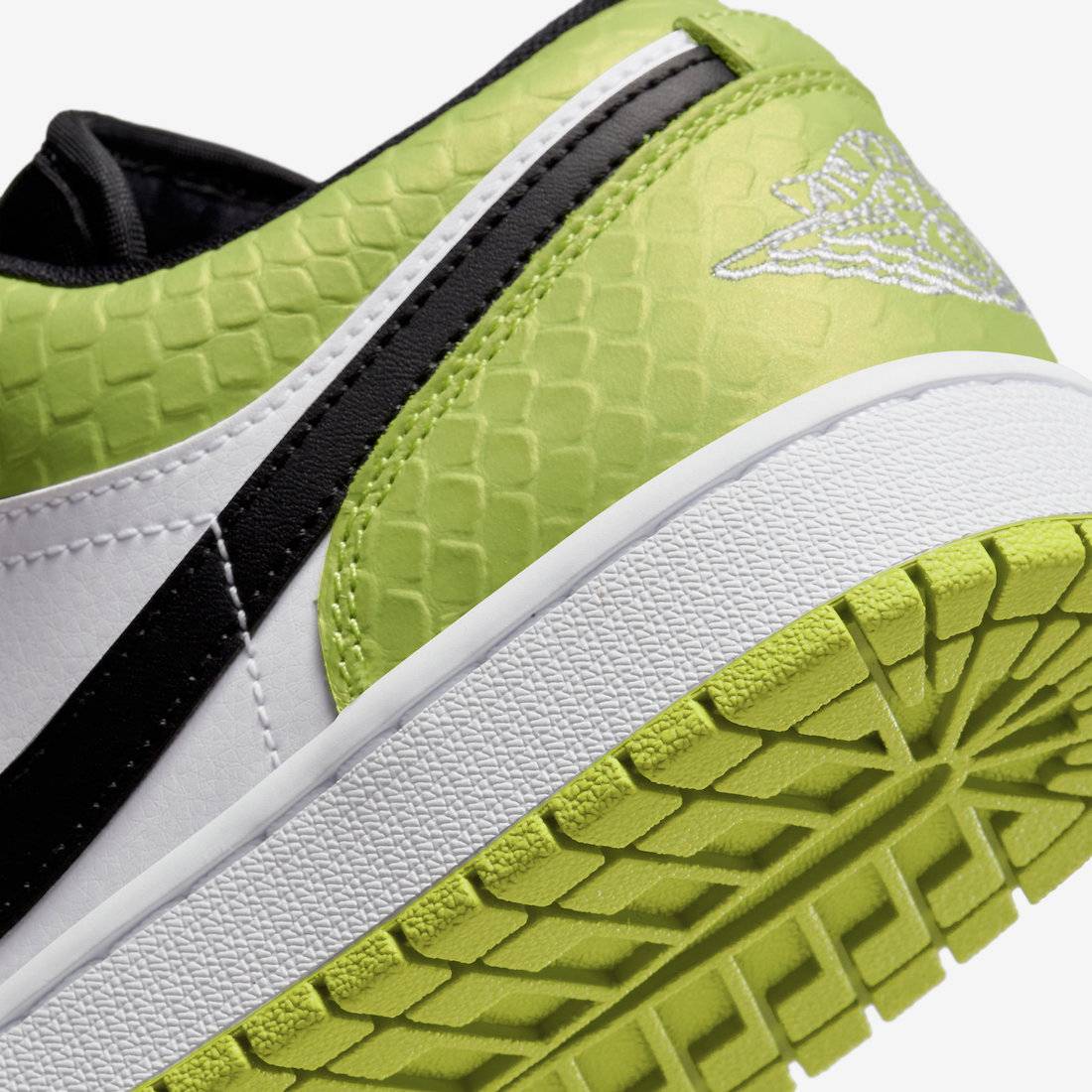Air Jordan 1 Low “Vivid Green Snakeskin”