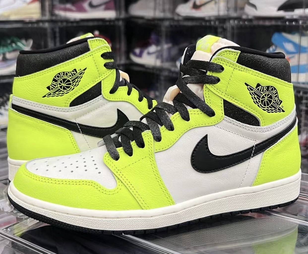 Air Jordan 1 High OG “Volt”