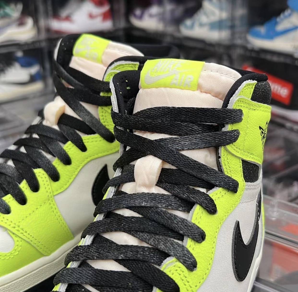 Air Jordan 1 High OG “Volt”