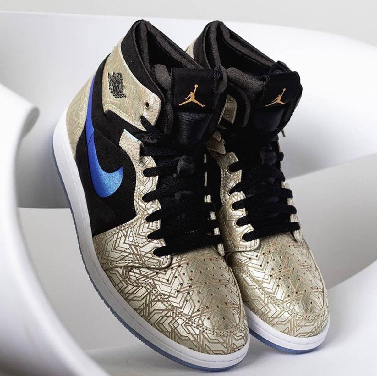 Air Jordan 1 Zoom CMFT “Gold Laser”