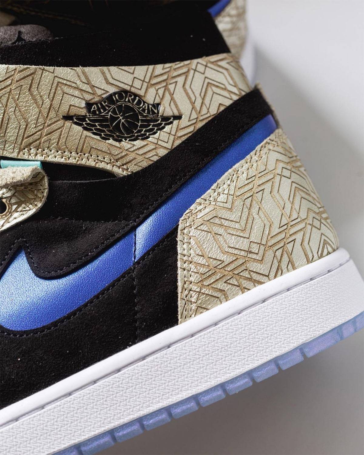 Air Jordan 1 Zoom CMFT “Gold Laser”