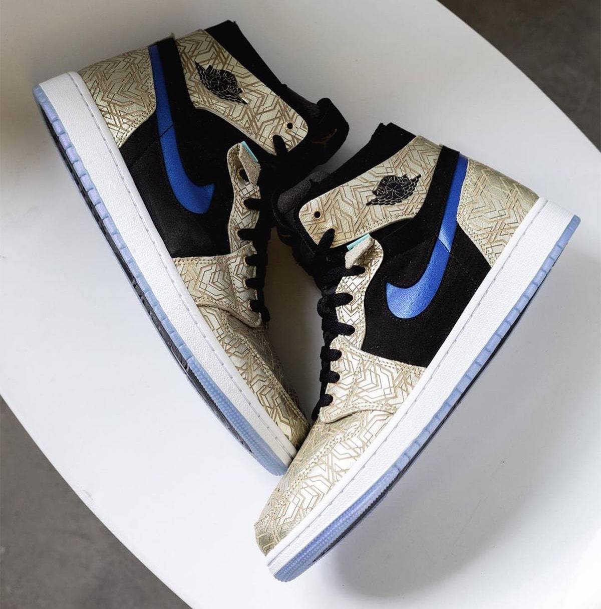 Air Jordan 1 Zoom CMFT “Gold Laser”