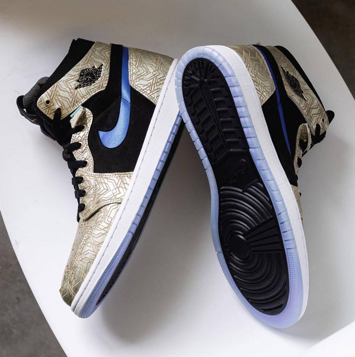 Air Jordan 1 Zoom CMFT “Gold Laser”