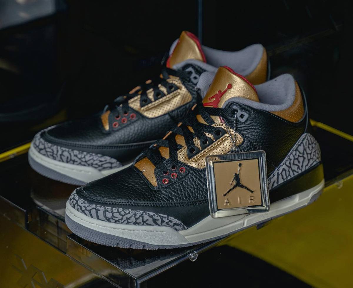 Air Jordan 3 WMNS “Black Gold”