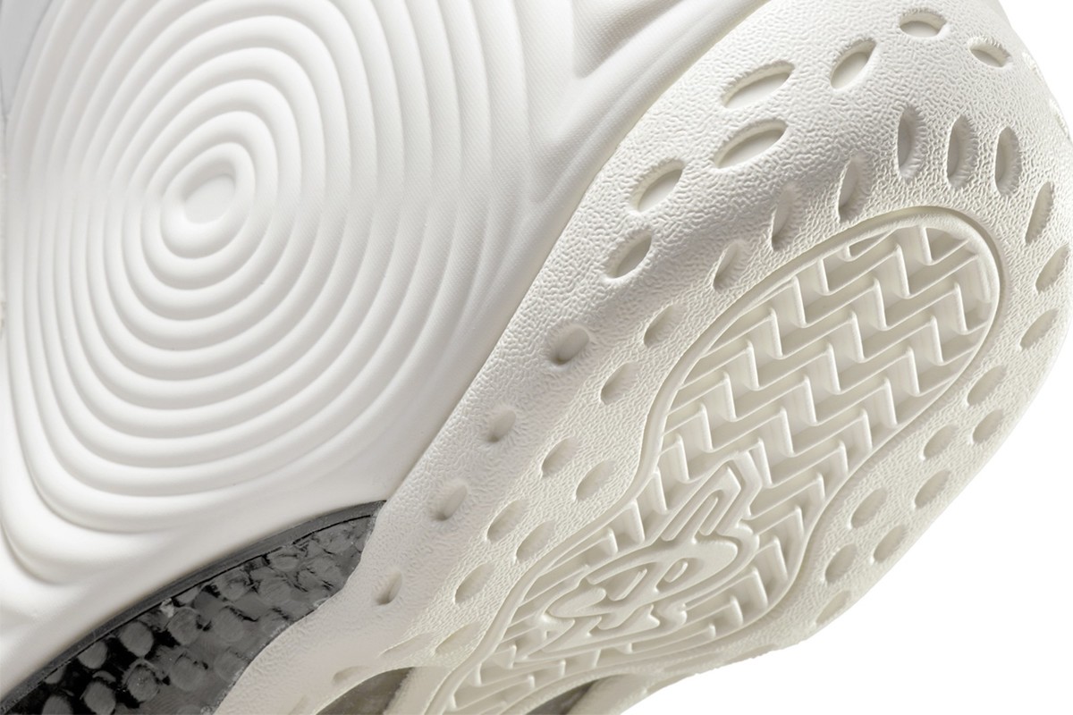 CDG x Nike Air Foamposite One