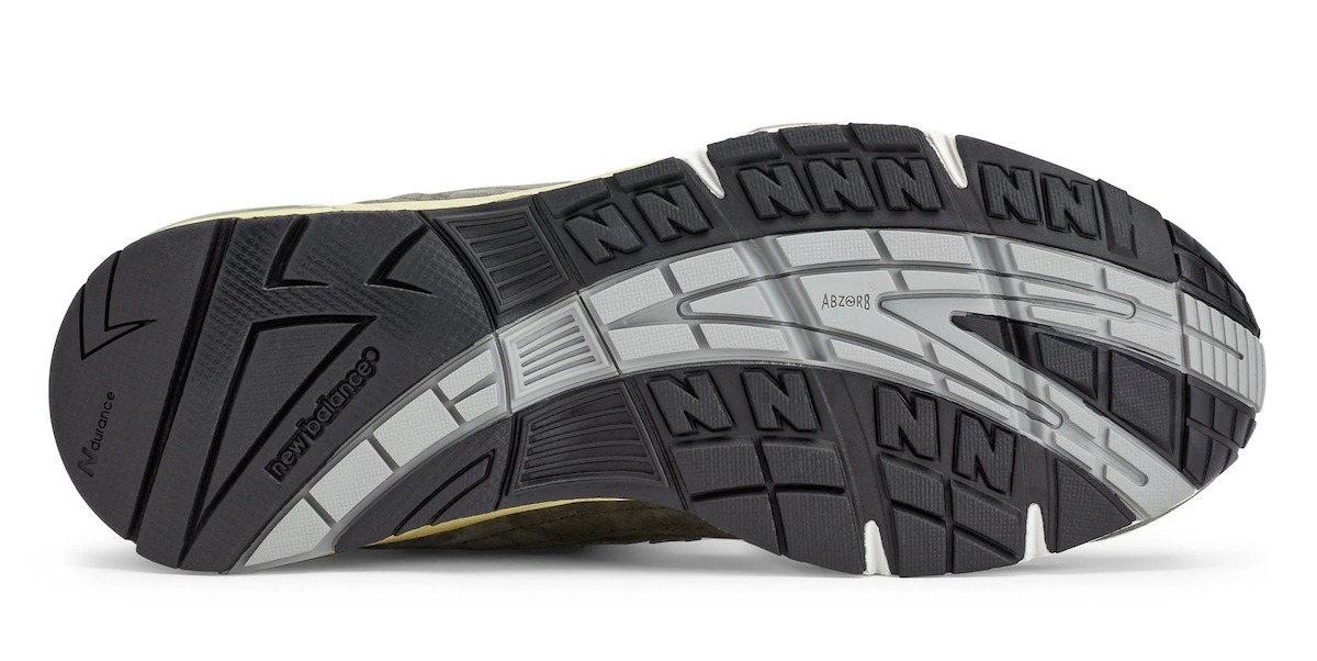 Dover Street Market x New Balance 991