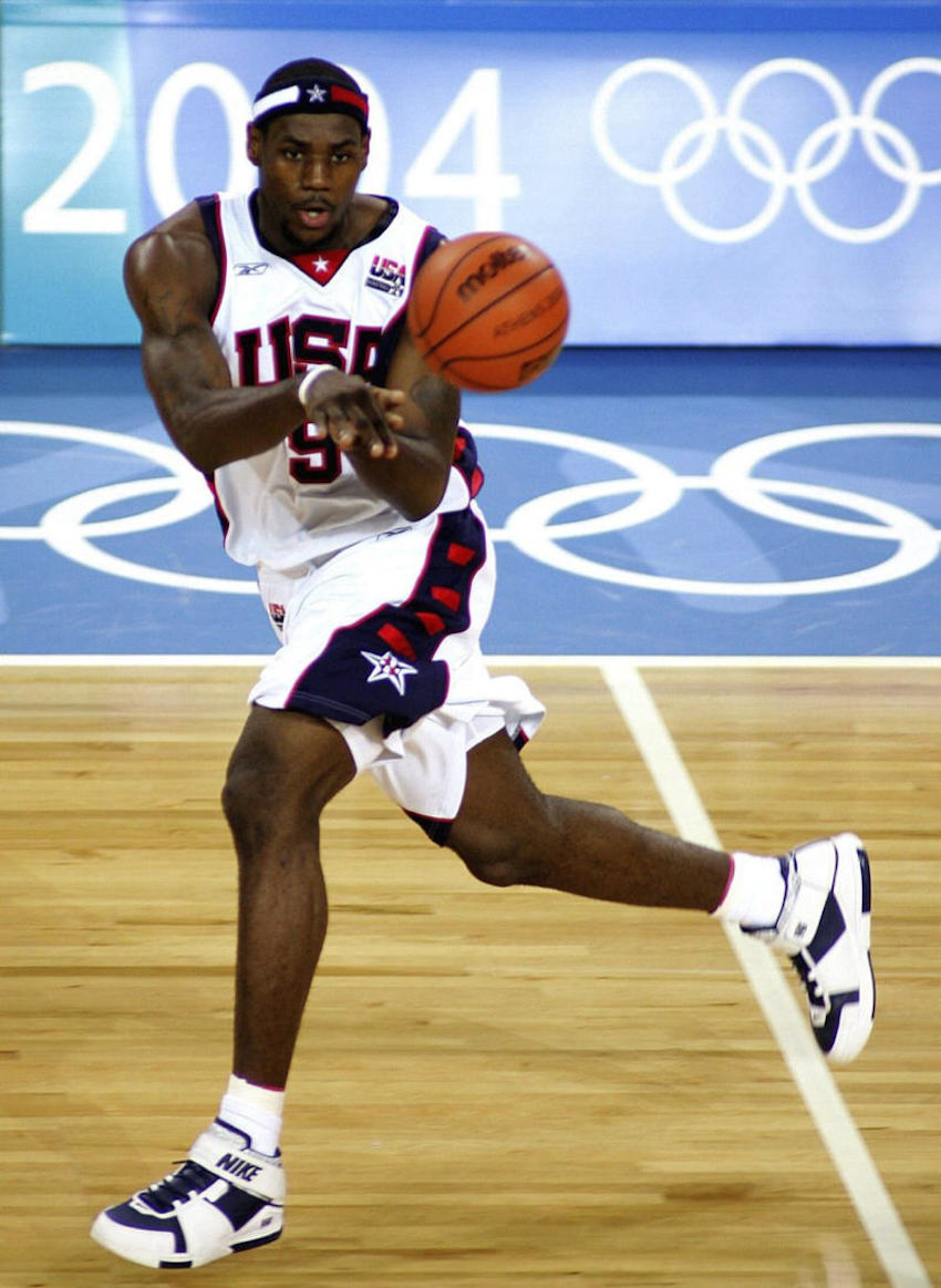 Nike LeBron 2 “Midnight Navy”