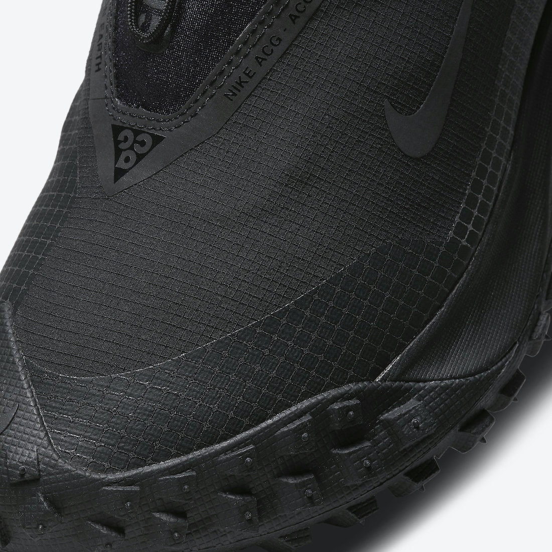 Nike ACG Mountain Fly GORE-TEX “Dark Grey”