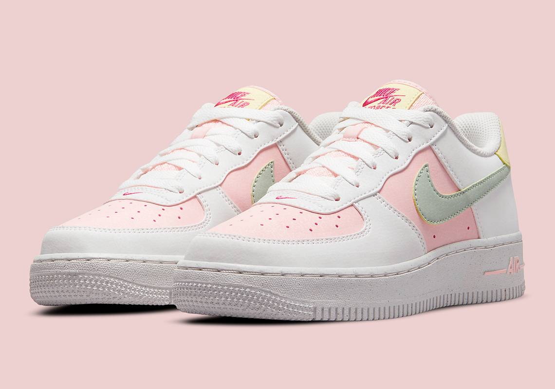 Nike Air Force 1
