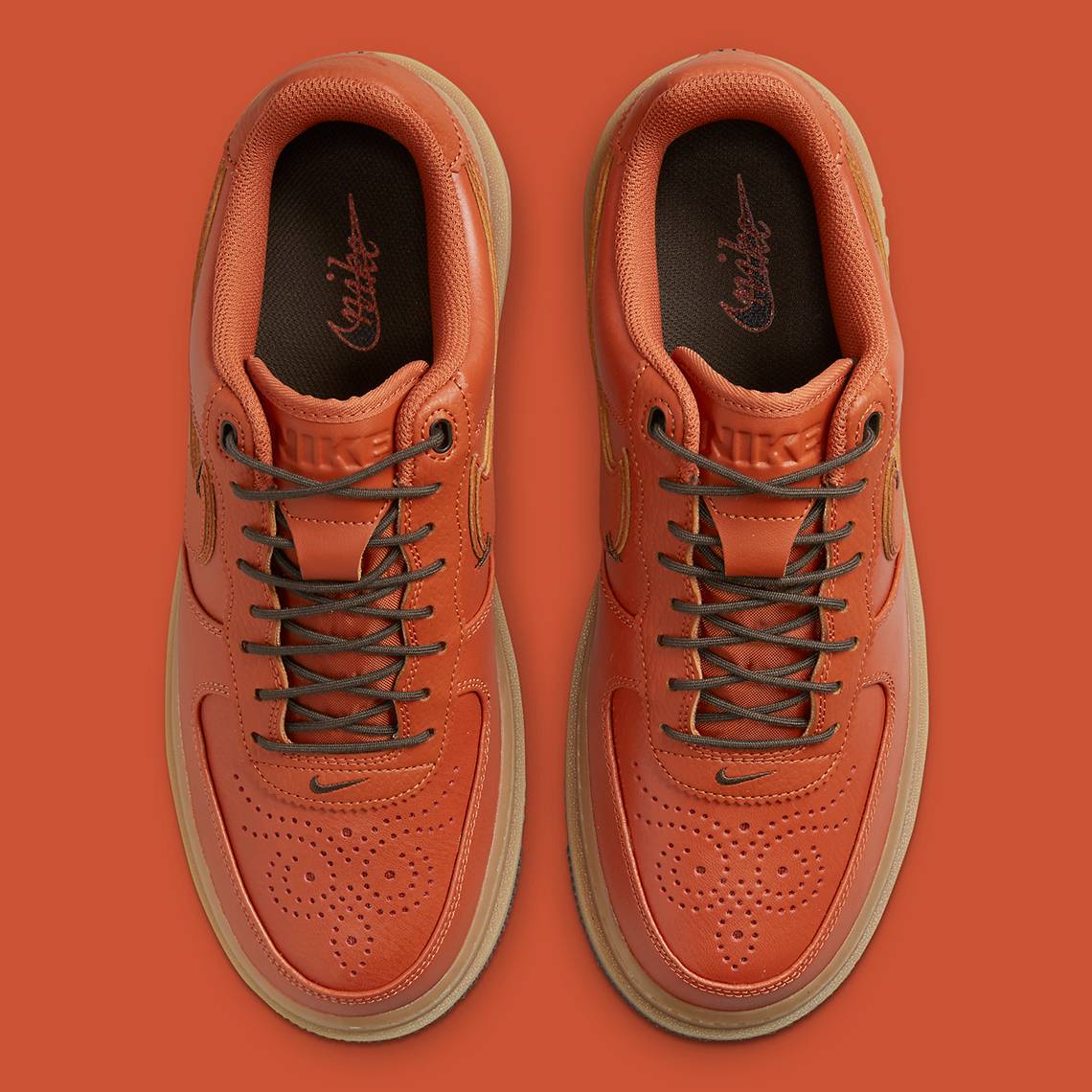 Nike Air Force 1 Luxe