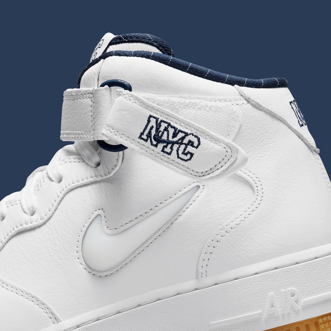 Nike Air Force 1 Mid