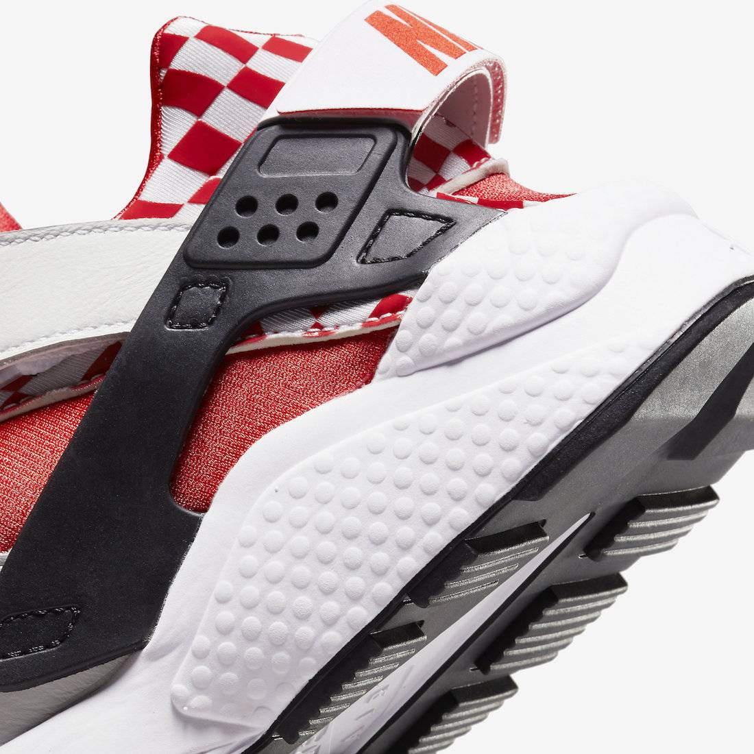 Nike Air Huarache “Liverpool”