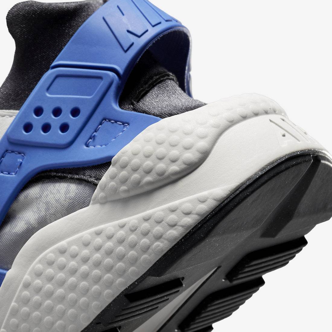 Nike Air Huarache “Social FC”