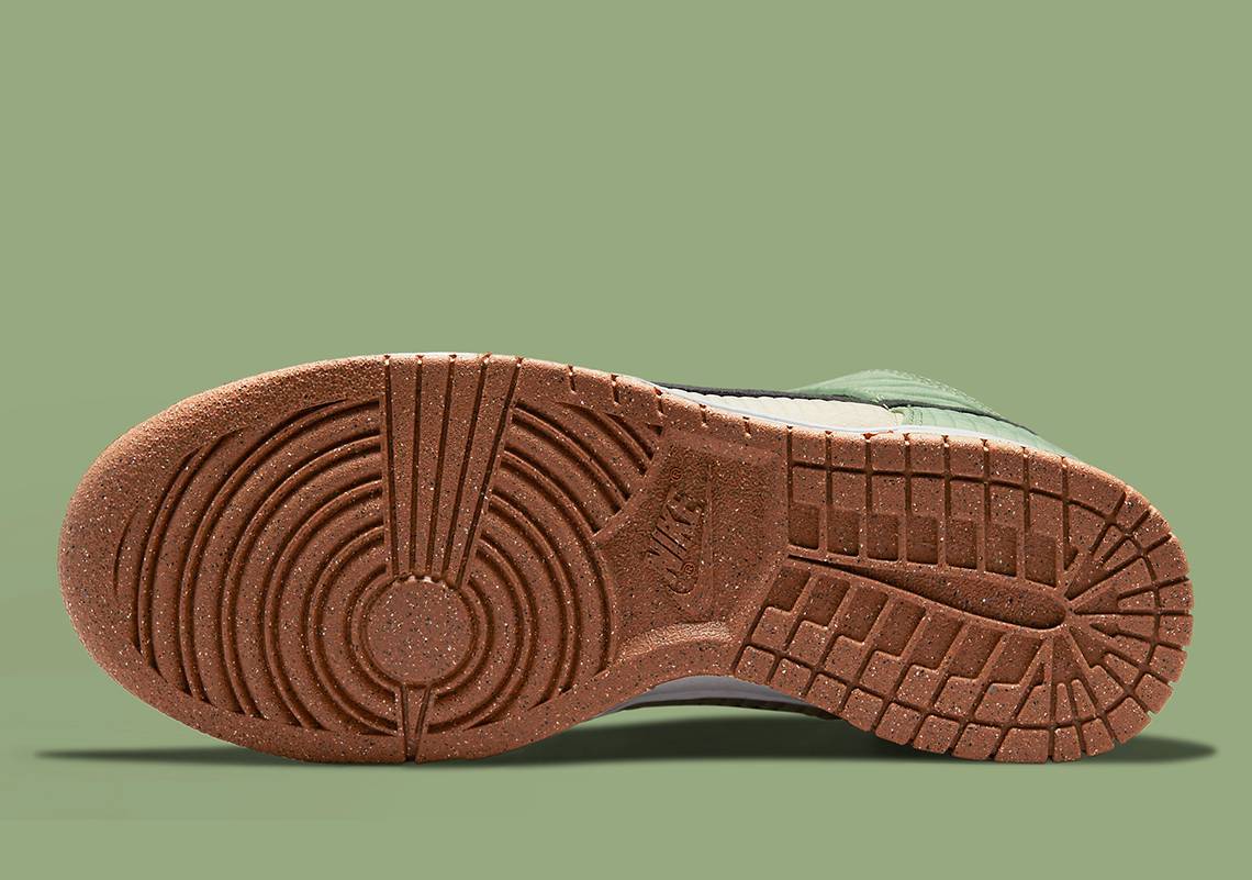 Nike Dunk High Next Nature