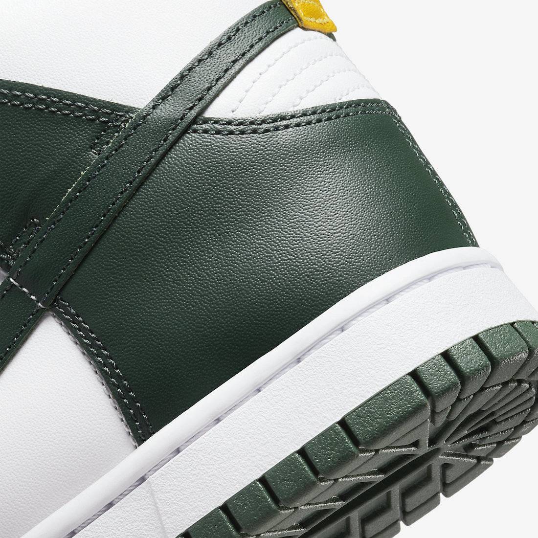 Nike Dunk High “Noble Green”