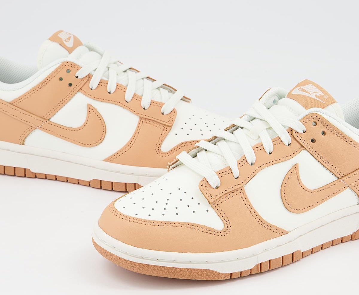 Nike Dunk Low WMNS “Harvest Moon”