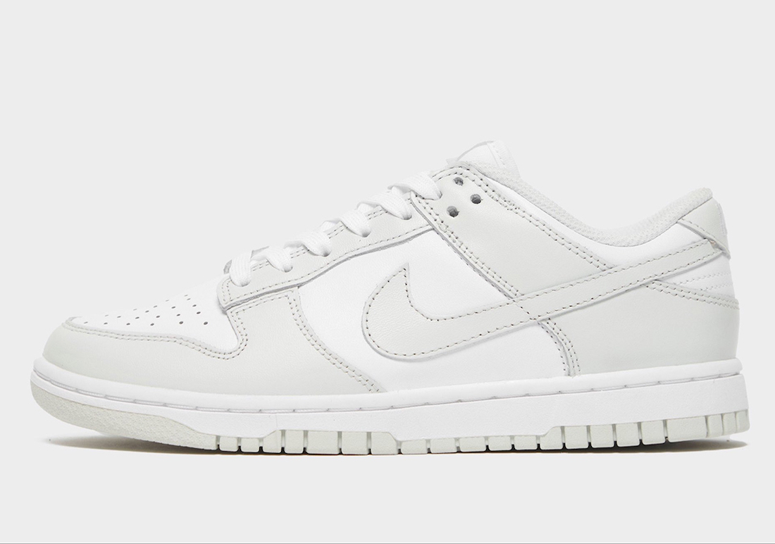 Nike Dunk Low WMNS “Photon Dust”