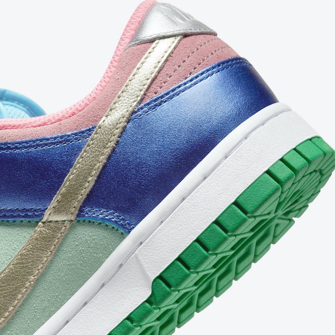 Nike Dunk Low WMNS “Sunset Pulse”