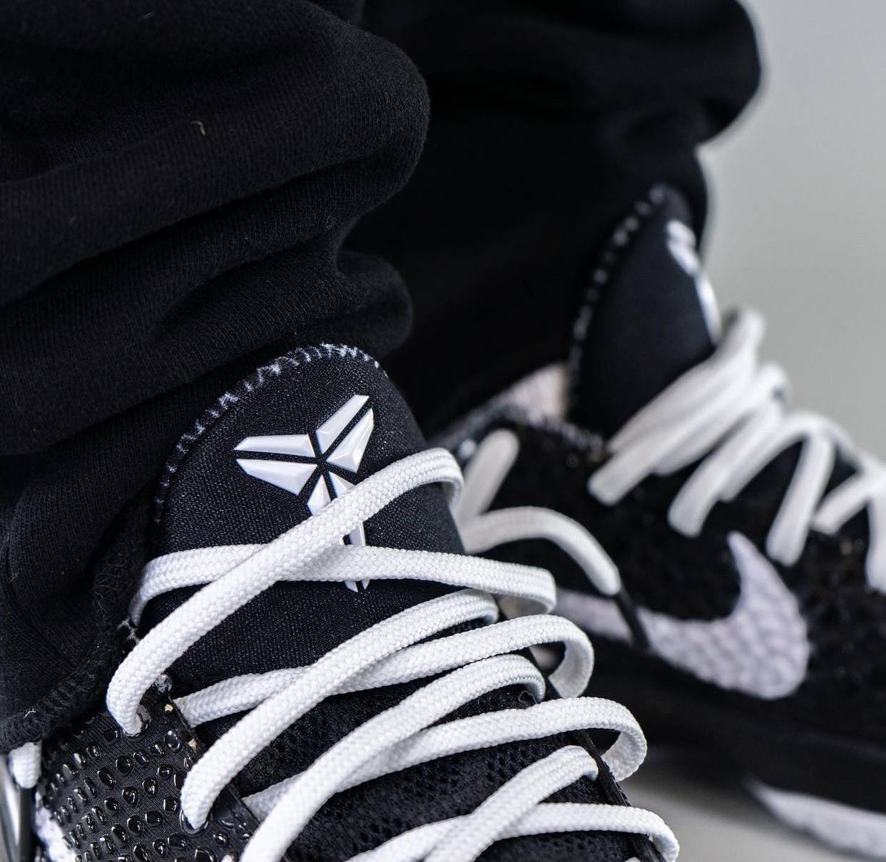 Nike Kobe 6 Protro “Mambacita Sweet 16”