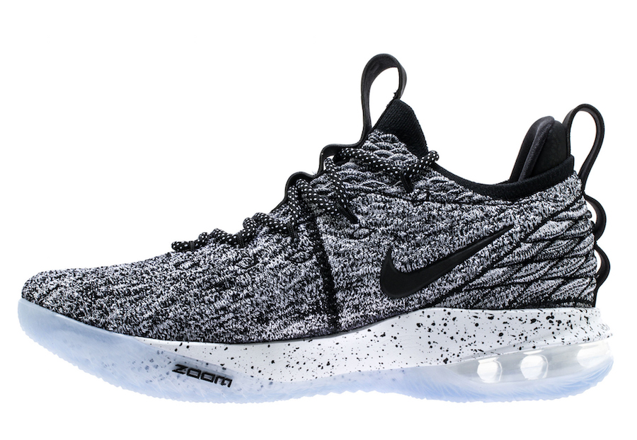 Nike LeBron 15
