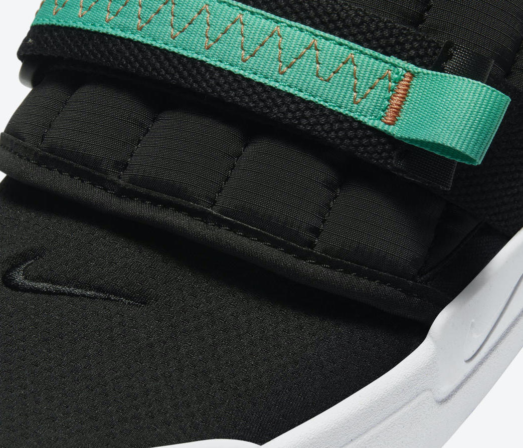 Nike Offline “Black Menta”