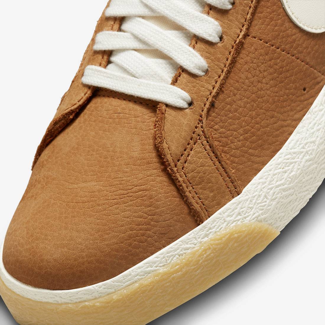 Nike SB Blazer Mid ISO “Dark Russet”