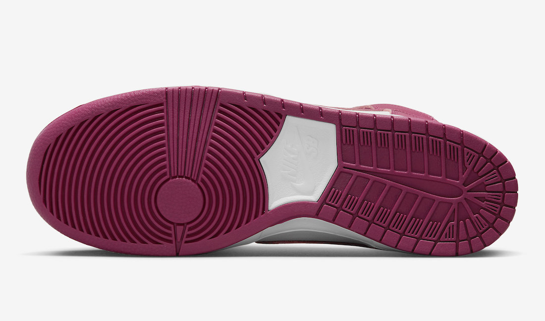 Nike SB Dunk High “Sweet Beet”