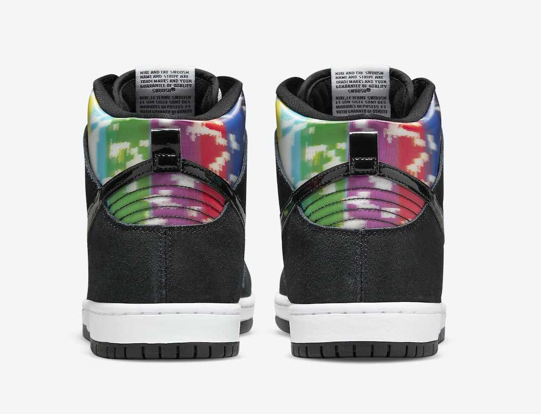 Nike SB Dunk High “TV Signal”