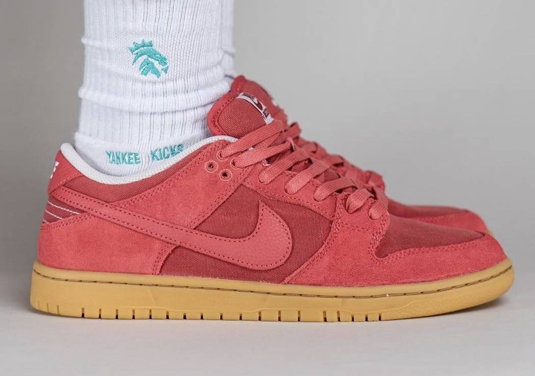 Nike SB Dunk Low “Adobe”