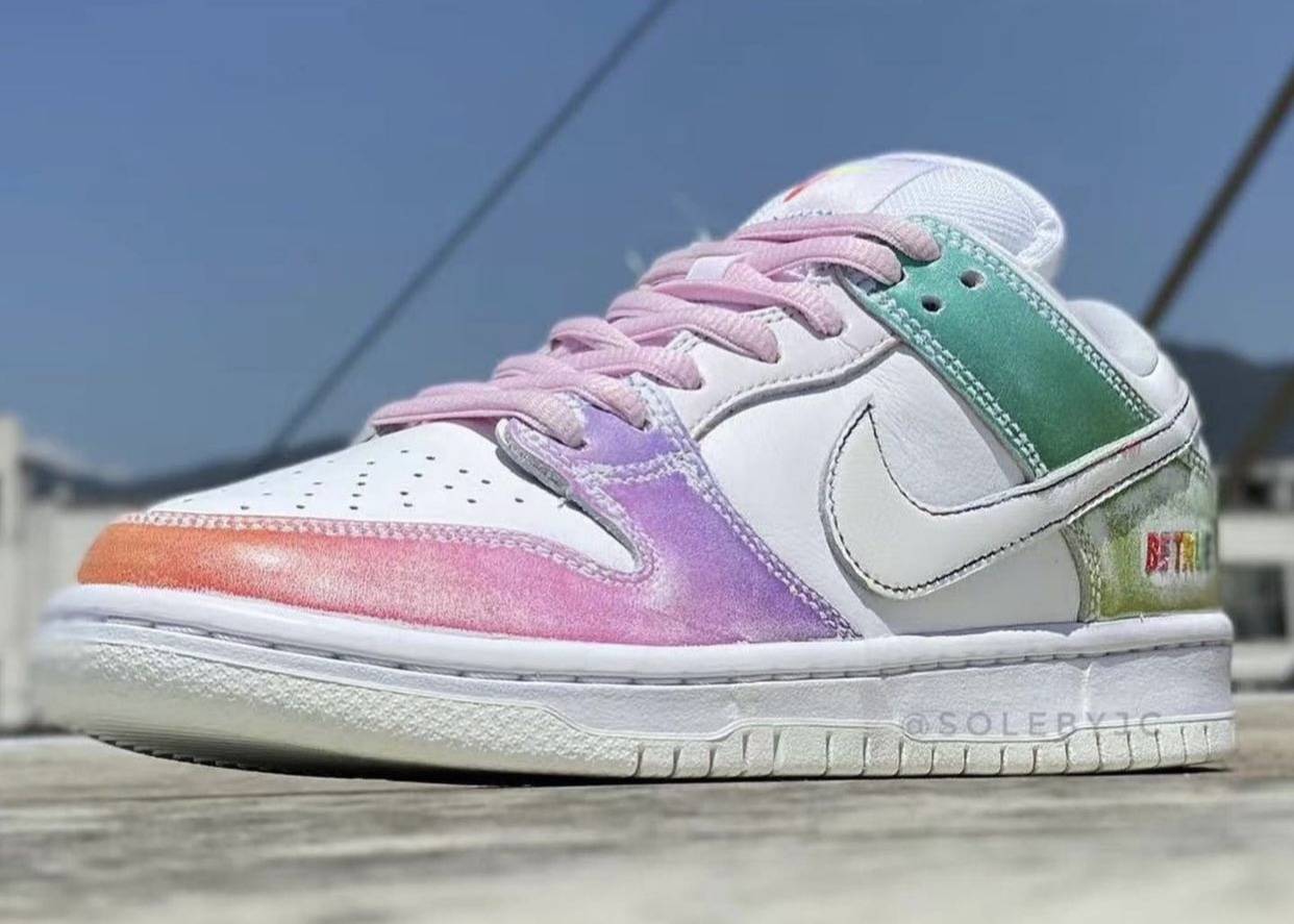 Nike SB Dunk Low “Be True”