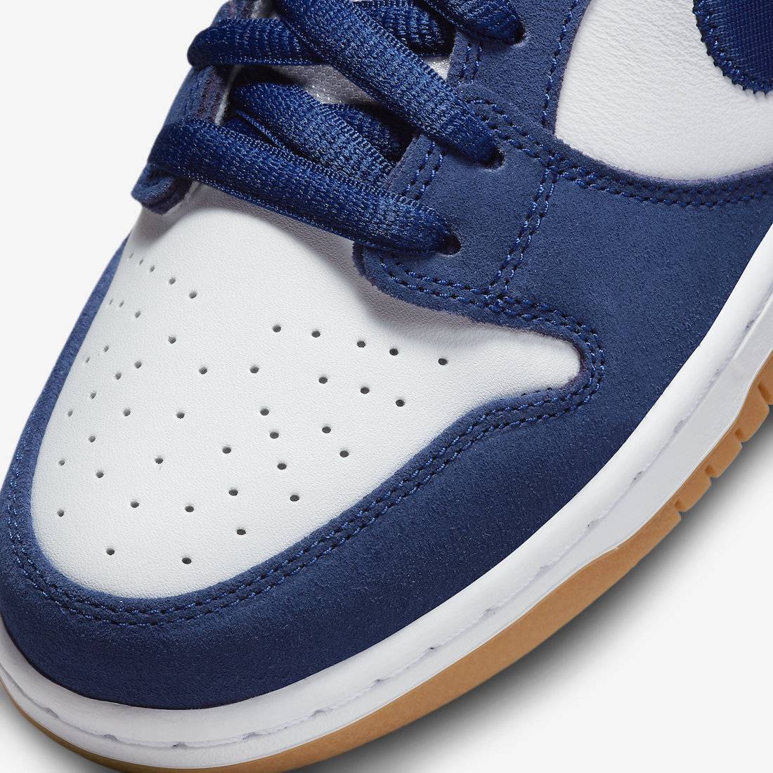 Nike SB Dunk Low “LA Dodgers”