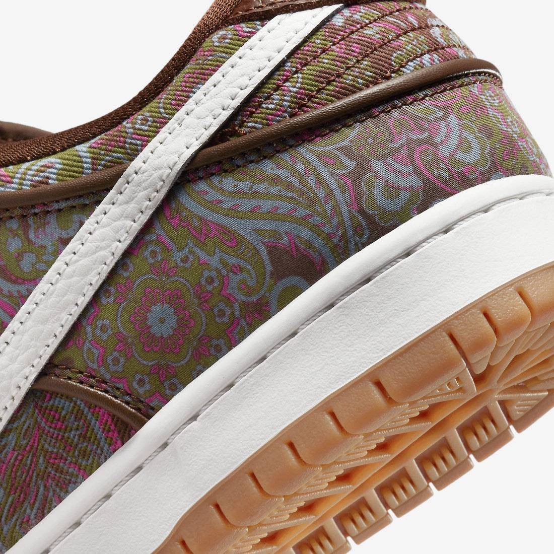 Nike SB Dunk Low “Paisley”