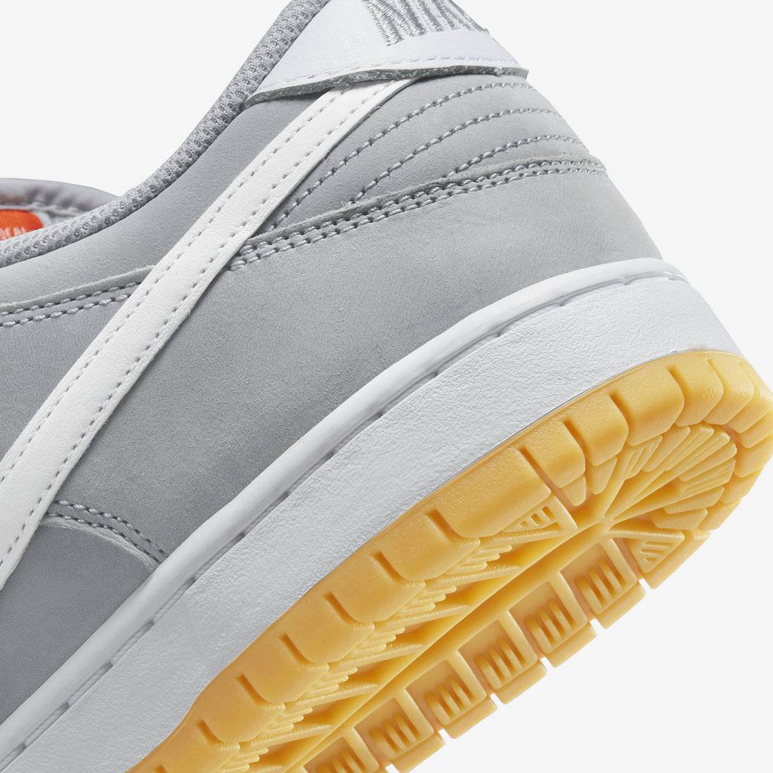 Nike SB Dunk Low “Grey Gum”