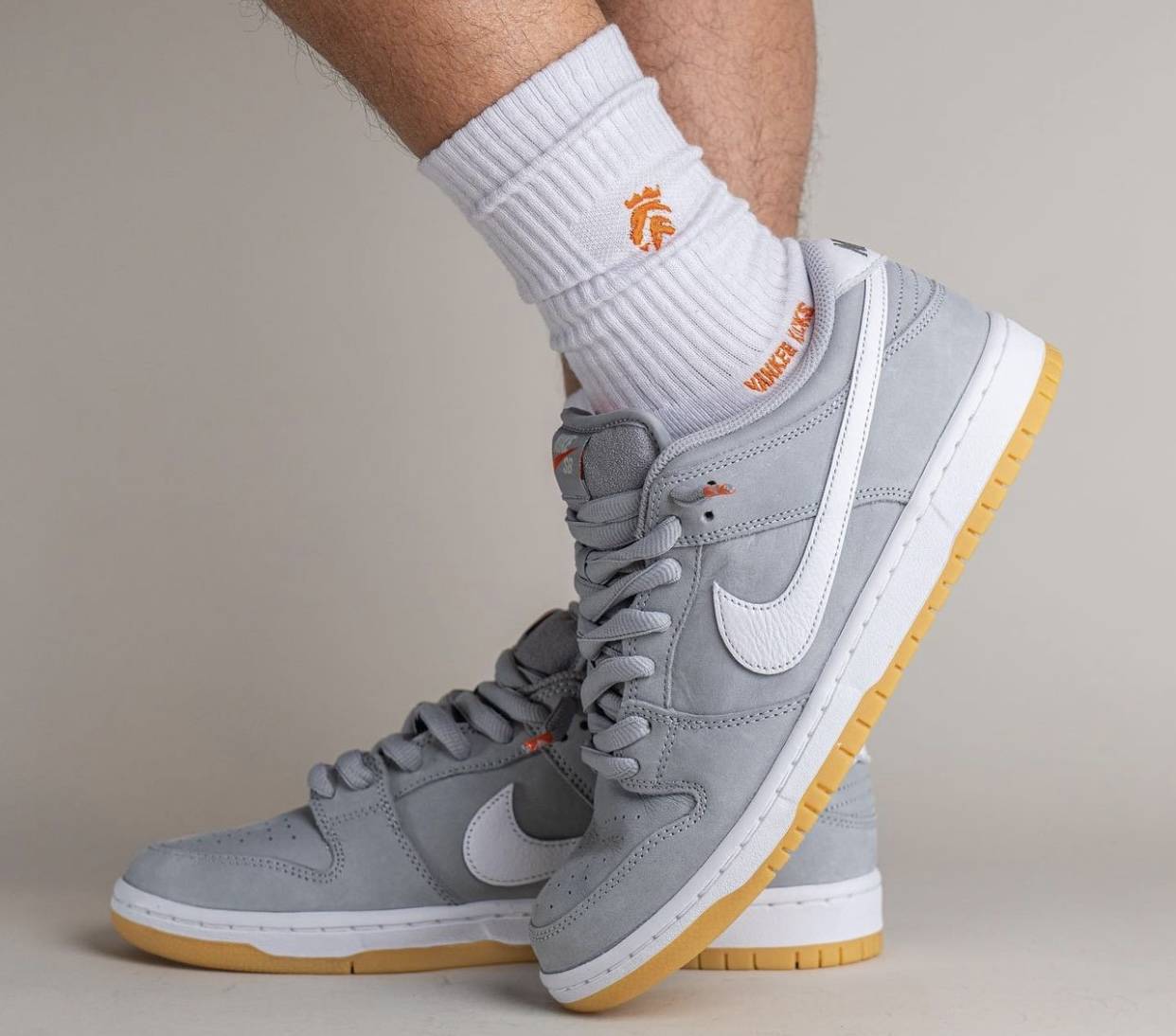 Nike SB Dunk Low “Grey Gum”