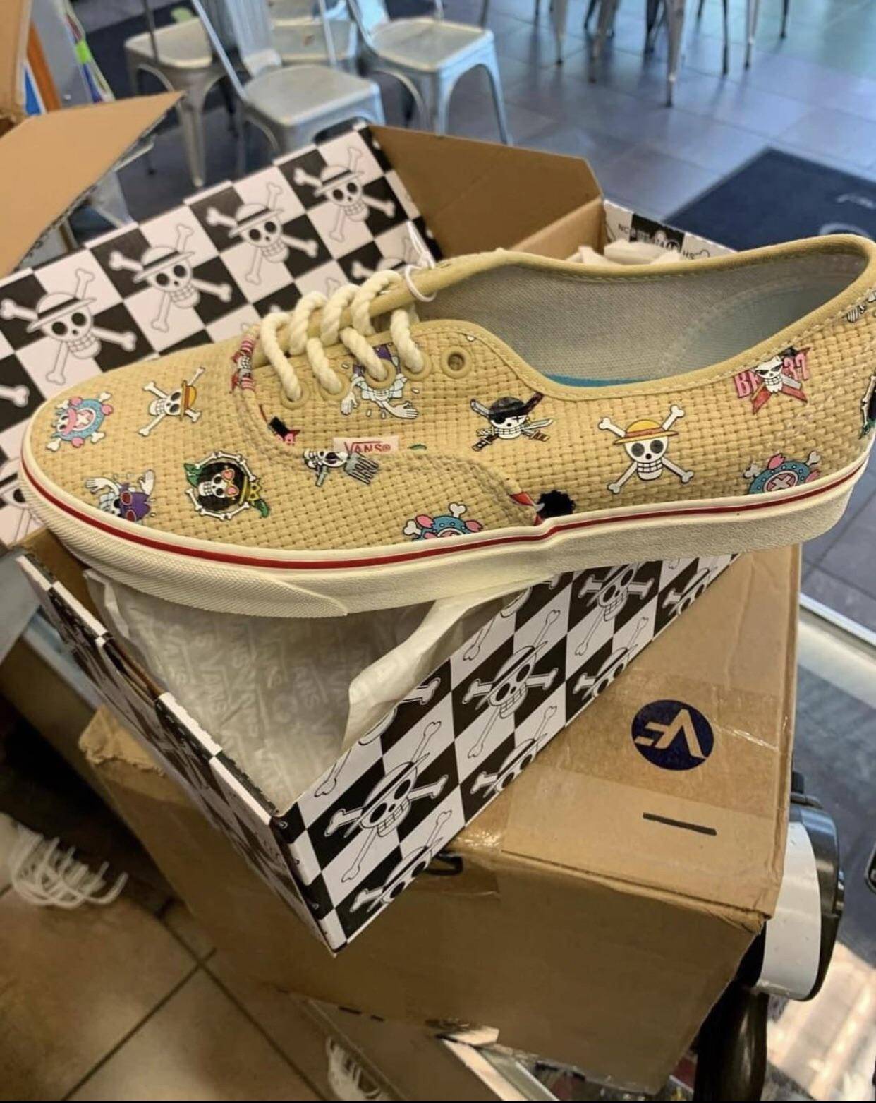 One Piece x Vans Authentic
