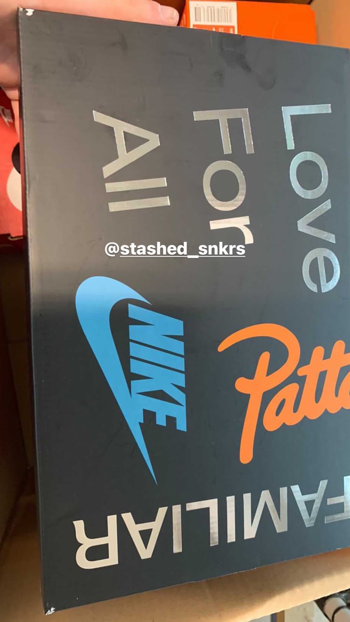 Patta x Nike Air Max 1
