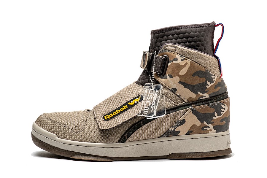 Reebok Alien U.S.C.M. Bug Stomper