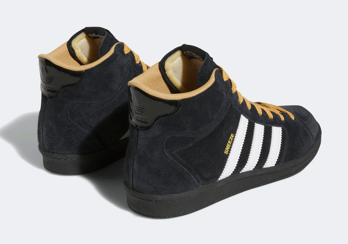 SNEEZE x adidas Superskate