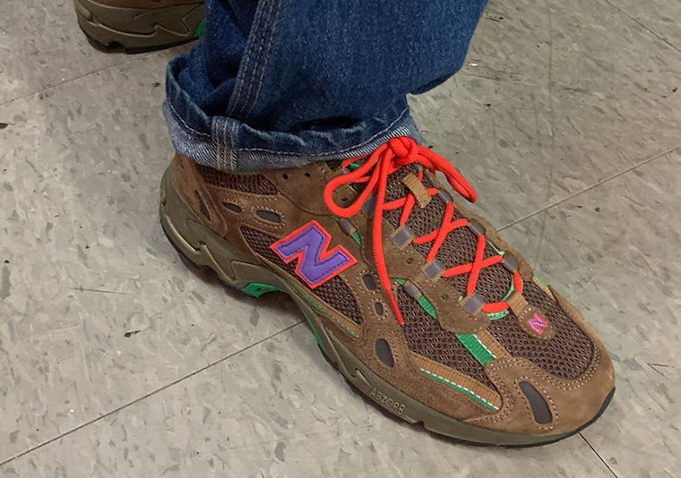 Stray Rats x New Balance 827