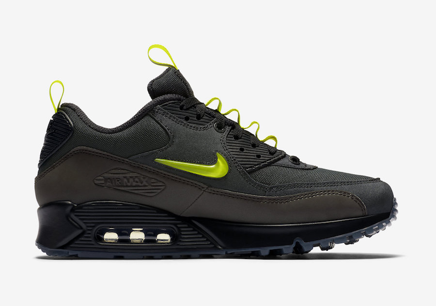 The Basement x Nike Air Max 90 “Manchester”