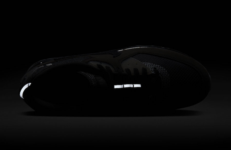 Undefeated x Nike Air Max 90