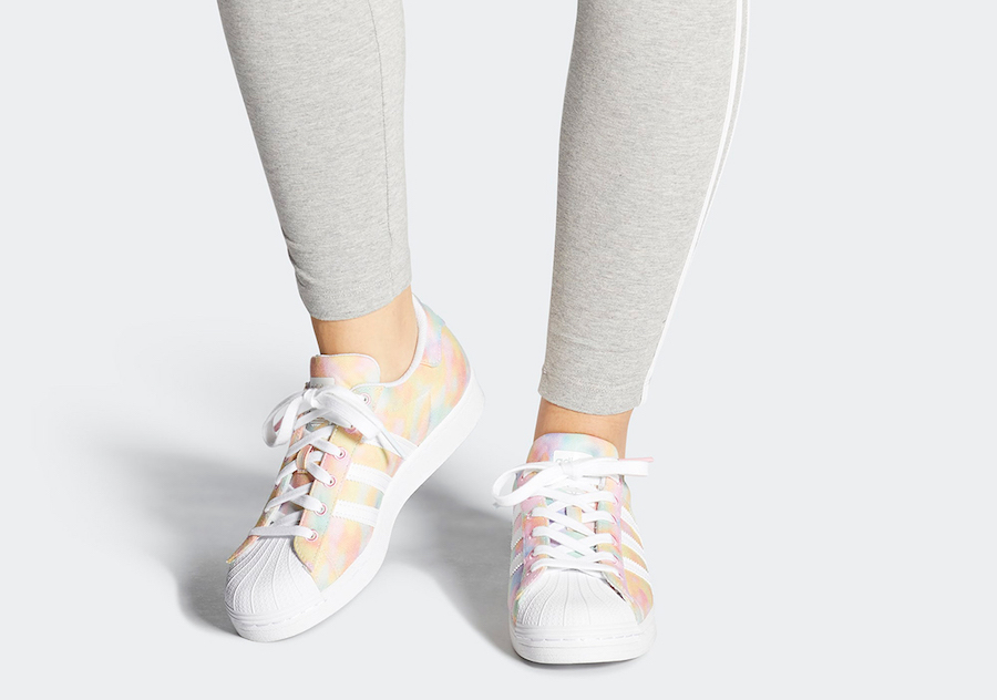 adidas Superstar WMNS “Tie-Dye”
