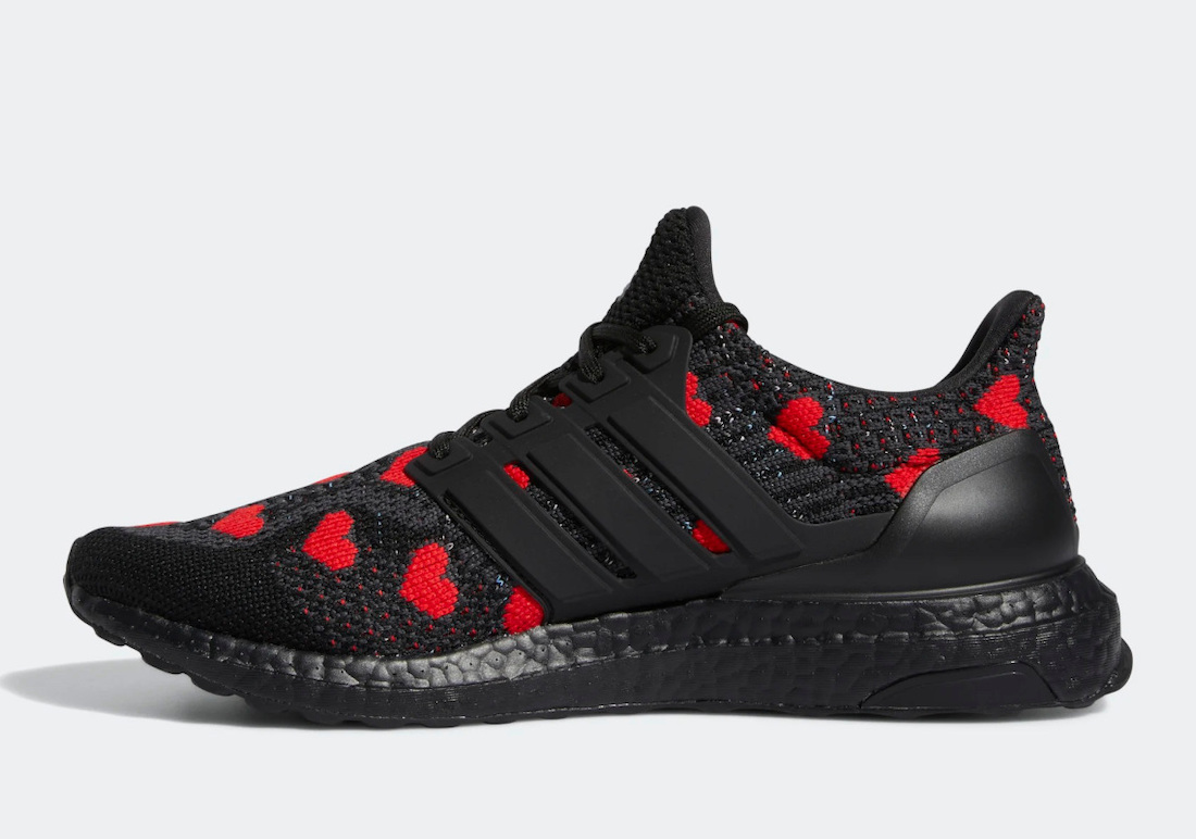 adidas Ultra Boost 5.0 DNA “Valentine’s Day”