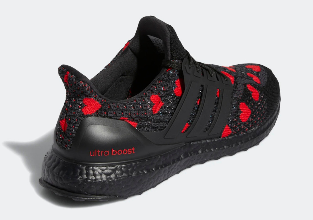 adidas Ultra Boost 5.0 DNA “Valentine’s Day”